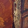 Continental bombe commode mount detail