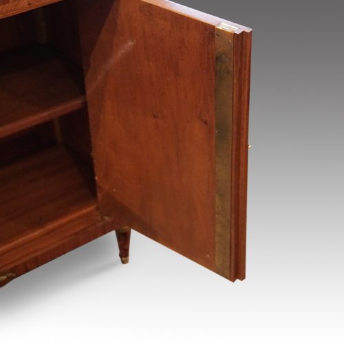 French sidecabinet locking bar