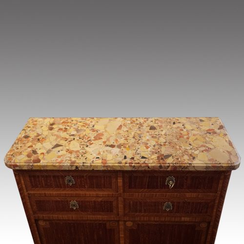 French sidecabinet top detail