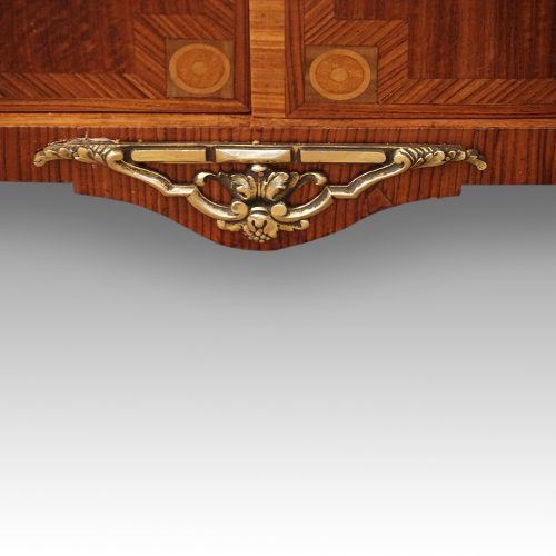 French sidecabinet cabinet mount