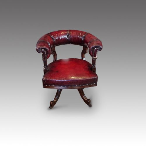 Victorian mahogany desk by James Shoolbred