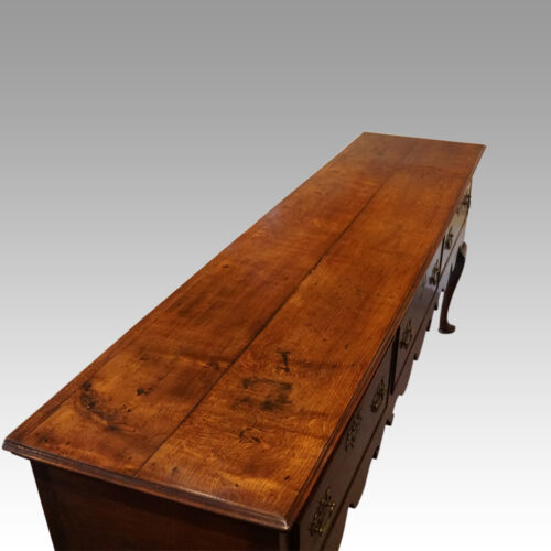 Georgian oak cabriole leg dresser base top
