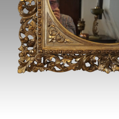 Gilt Florentine mirror corner