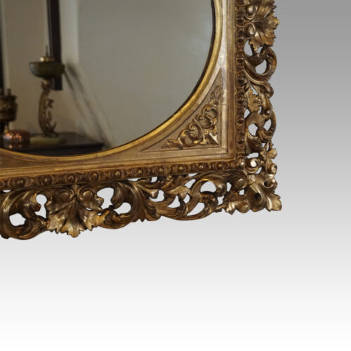 Gilt Florentine mirror detail corner