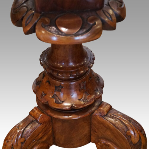 Victorian inlaid walnut oval workbox column