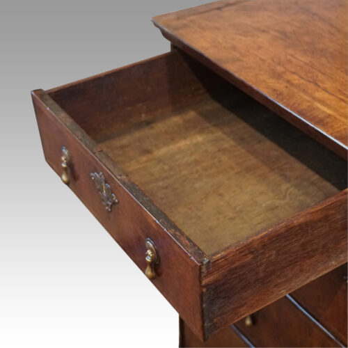 Queen Anne walnut chest of drawers drawer joints