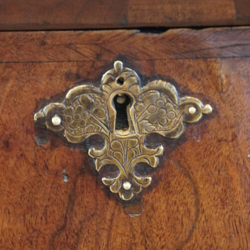 Queen Anne walnut chest of drawers escutcheon