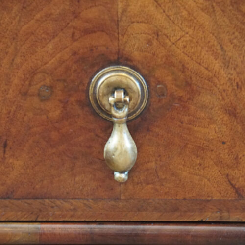 Queen Anne walnut chest of drawers peardrop handle