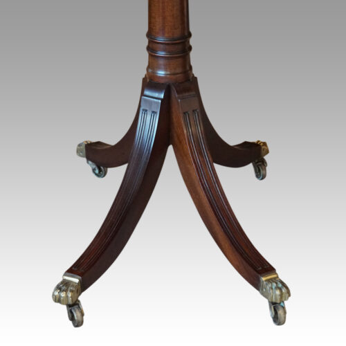 Edwardian mahogany 3 pillar dining table centre column