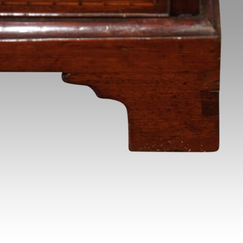 George III inlaid kneehole foot