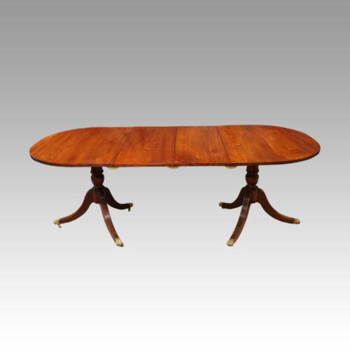 Georgian style mahogany dining table