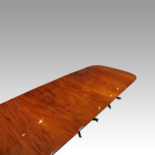 Large Georgian mahogany dining table top