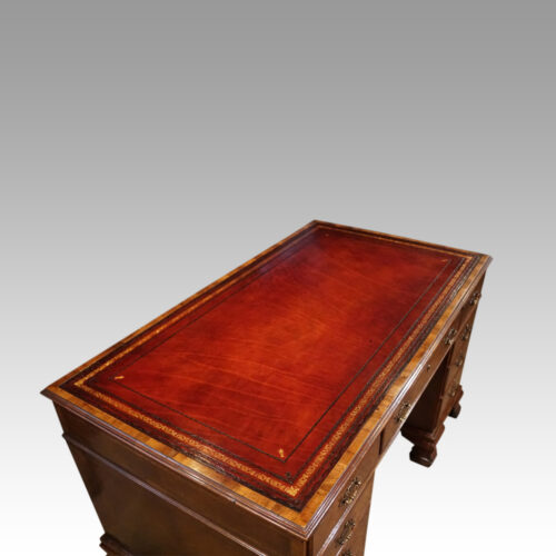 Walnut pedestal desk Waring and Gillows top
