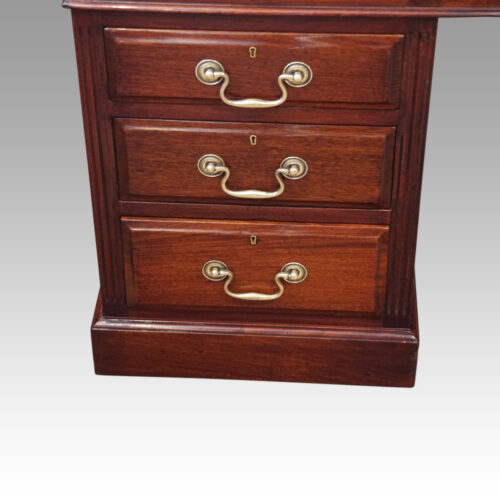 Edwardian mahogany large pedestal desk handles
