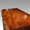 Georgian mahogany low linen press top