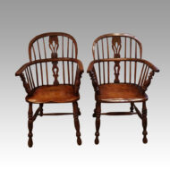Pair of 19thc. windsor armchairs