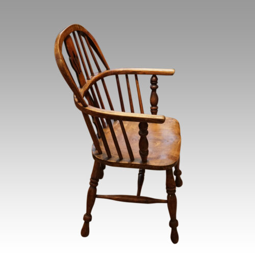 Set of 6 19thc windsor armchairs sideview