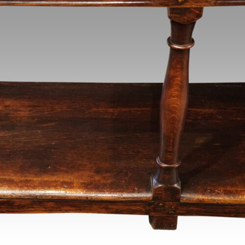 19thc. oak dresser base middle