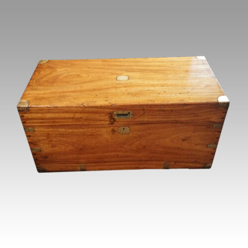 Victorian officers camphorwood chest