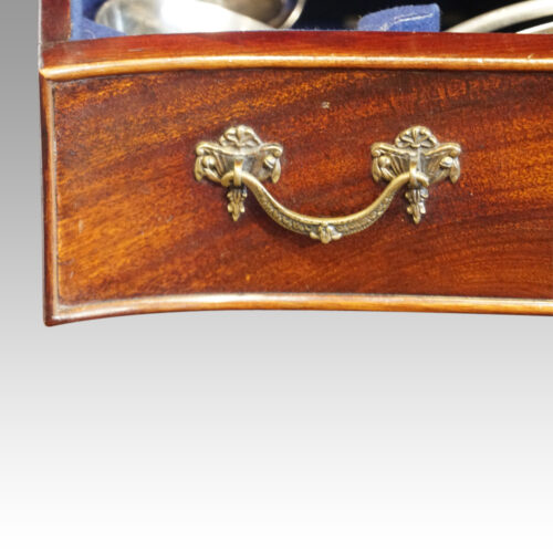 Edwardian mahogany canteen of cutlery handle