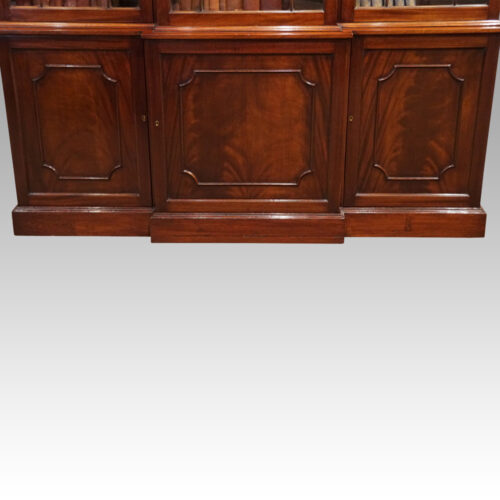 Set of 4 Victorian walnut dining chairs George V mahogany breakfont bookcase base detail