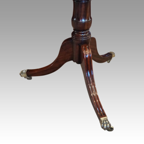 Georgian style mahogany twin pillar dining table tripod