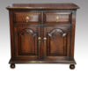 Oak small cupboard
