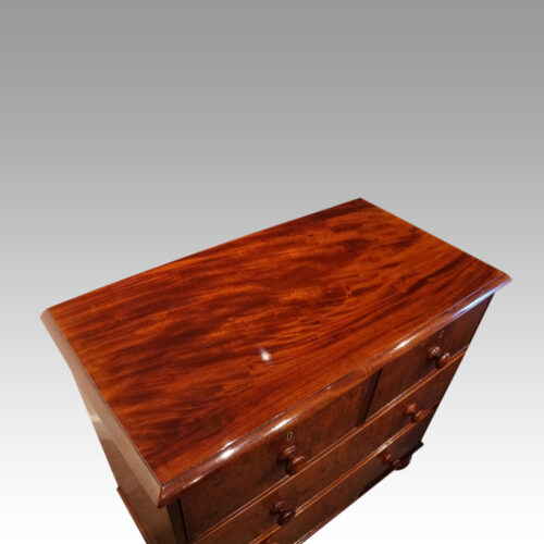 19thc. mahogany chest of drawers top
