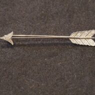 Platinum and diamond arrow broach