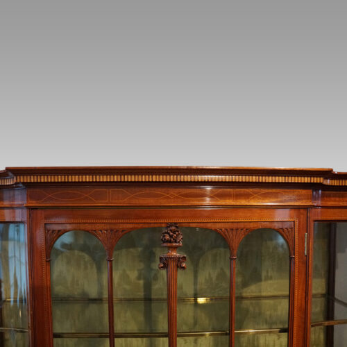 Edwardian inlaid mahogany display cabinet top front