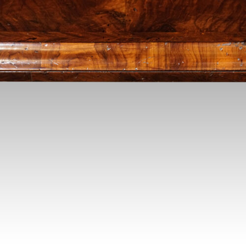 George I walnut chest end grain moulding