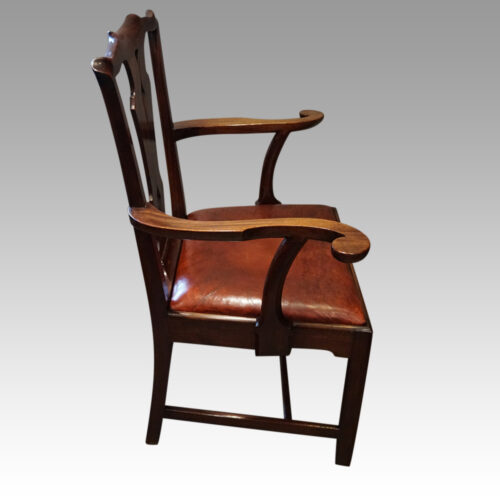 Set of 8 mahogany Georgian style chairs side armchair