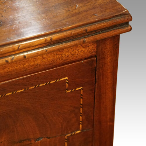 Georgian mahogany small chiffonier moulding