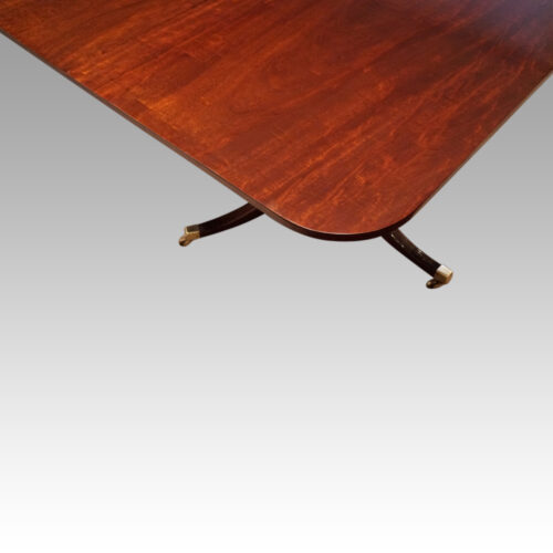 Antique mahogany twin pillar dining table round corner