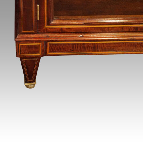 Edwardian inlaid mahogany glazed bookcase leg