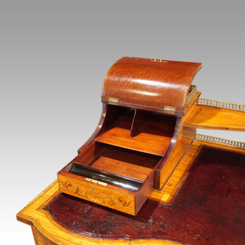 Victorian inlaid Satinwood bon heur du jour desk interior