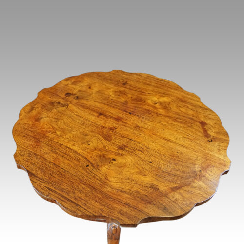 Victorian shaped rosewood centre table top detail