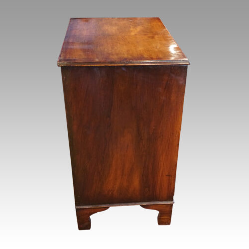 Walnut Queen Anne style small chest side