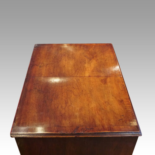 Walnut Queen Anne style small chest top