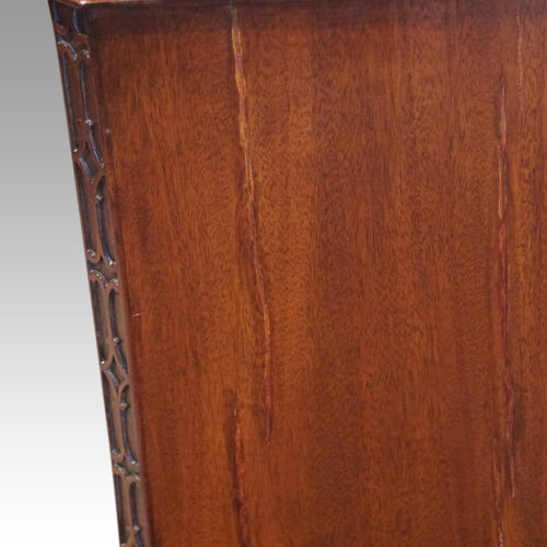 Georgian style mahogany serpentine chest side detail