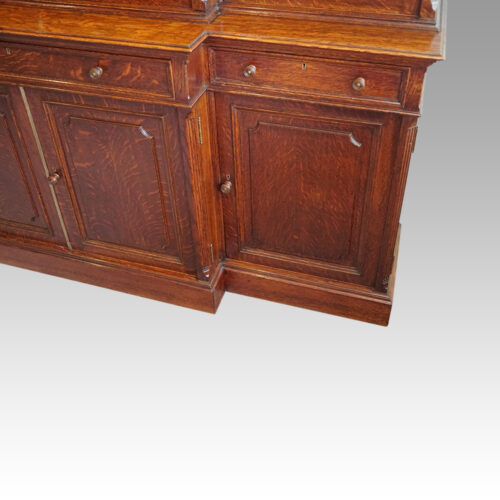 Edwardian oak breakfront bookcase end