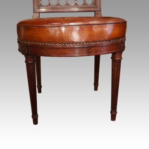 Set of 8 Edwardian mahogany lattice back chairs front of seat