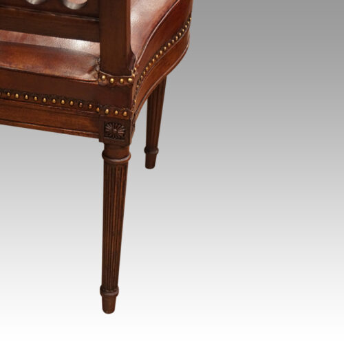 Set of 8 Edwardian mahogany lattice back chairs rear leg