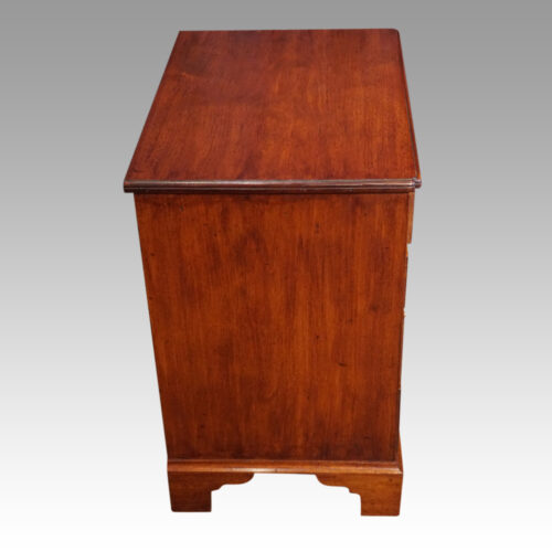 Small Georgian style chest of drawers side