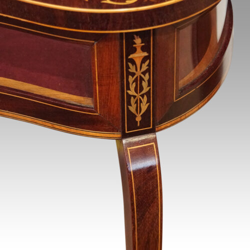 Edwardian inlaid mahogany curio table leg detail