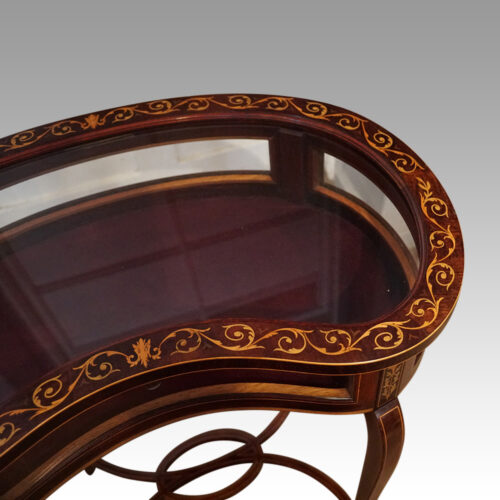 Edwardian inlaid mahogany curio table top detail
