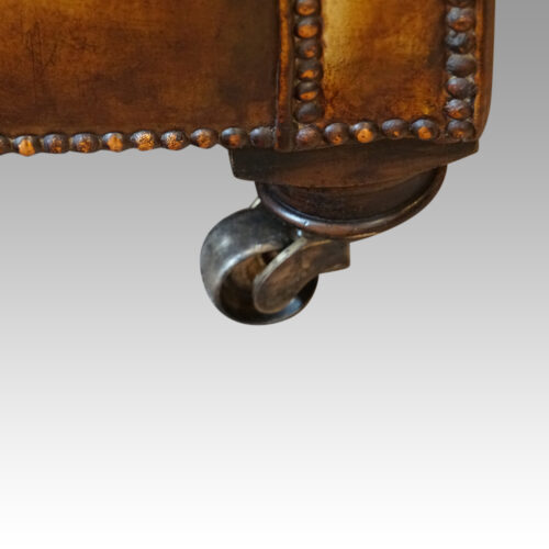 Leather button back 2 seat Chesterfield foot