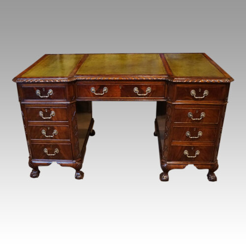 Edwardian mahogany Chippendale style pedestal desk