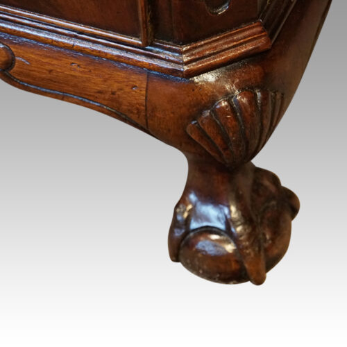 Edwardian mahogany Chippendale style pedestal desk claw and ball