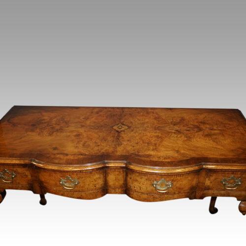 George V walnut side table top detail